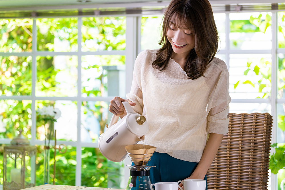 カフェやティーサロンのスタッフ